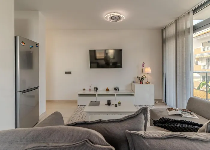 The Korner, Adeje Renovated Flat *