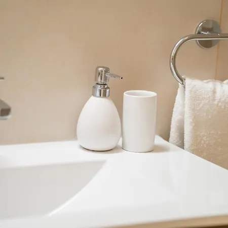 The Korner, Adeje Renovated Flat Apartment *